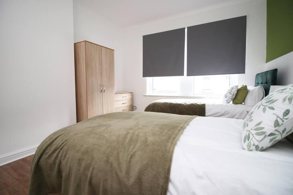 הוילה Holiday House For 7 Guests, Free Wi-Fi & Self Check-In Explore Newport מראה חיצוני תמונה